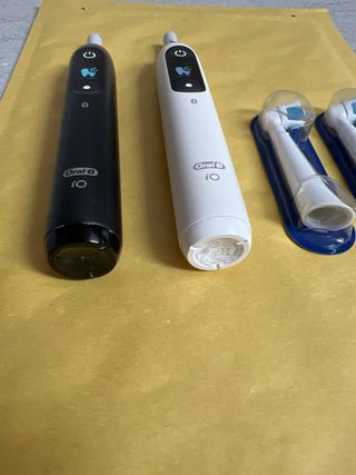 2 Cepillos Dentales Oral-B iO Series 7