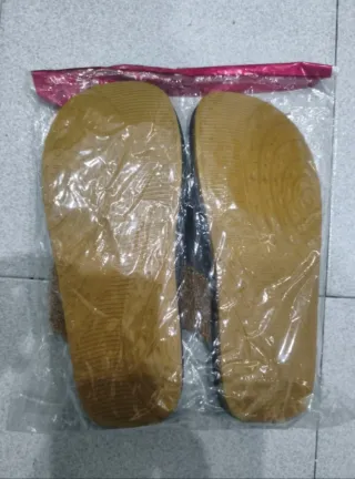 Pantuflas zapatillas casa NUEVAS talla 42 Marron