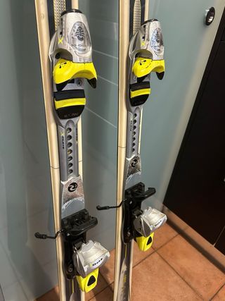 Esquís Rossignol 104
