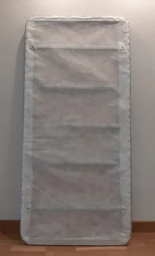 Somier tapizado 90x190 con patas