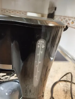 Cafetera Eléctrica Negra