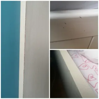 Litera tipo tren de melamina en color blanco.