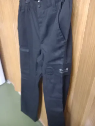 Pantalón de trabajo o senderismo negro