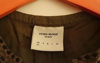 Camiseta sin mangas verde