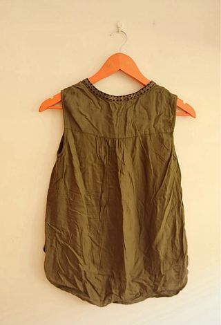 Camiseta sin mangas verde