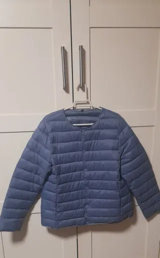 Plumífero azul celeste