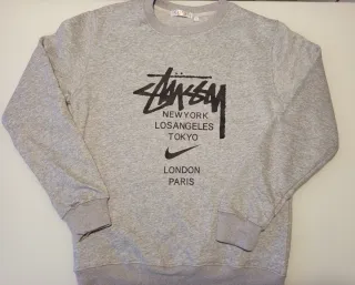 Sudadera Stussy x Nike Gris