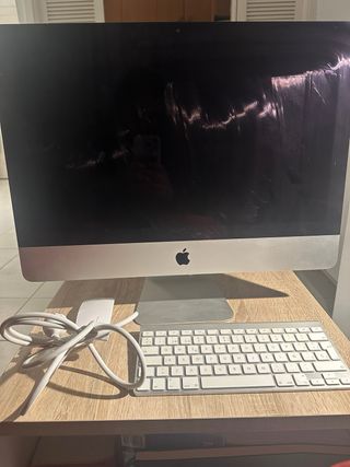 iMac Apple Negro y Plateado