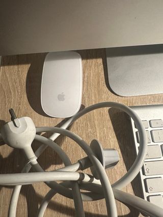 iMac Apple Negro y Plateado