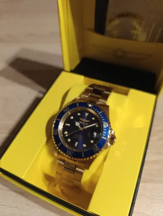 Invicta Pro Diver Automático Dorado y Azul