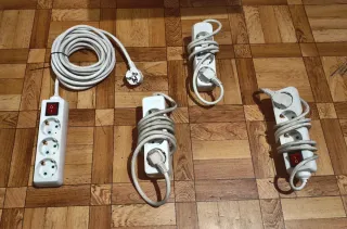 4 Regletas Enchufe 3 Agujeros