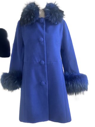 Chaquetón azul Conchita Sanz con pelo