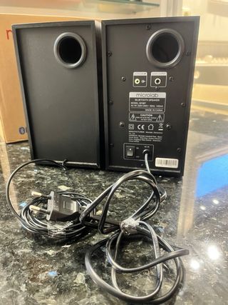 Altavoces Microlab Bluetooth Negros