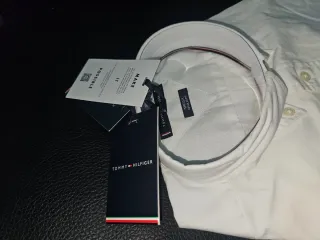 Camisa TOMMY HILFIGER. Hombre. Etiqueta. Original.