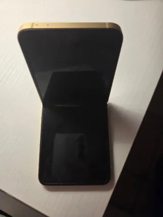 Samsung Z Flip 6 Nero/Oro