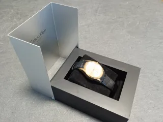 Reloj Calvin Klein Dorado y Negro