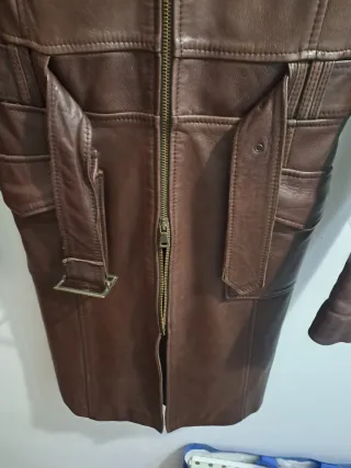 Abrigo de cuero italiano marrón