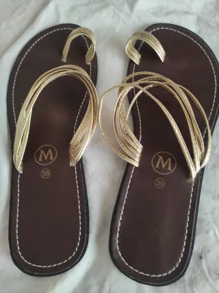 Sandalias Romanas Doradas Talla 39