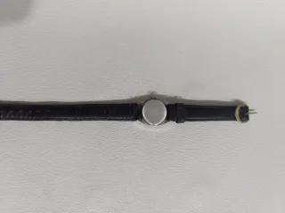 Reloj Duwar señora plata y negro cuerda