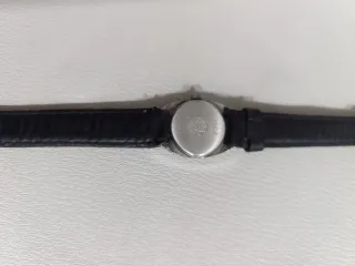 Reloj Duwar señora plata y negro cuerda