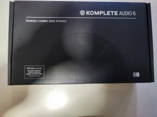 Tarjeta de Sonido Komplete Audio 6