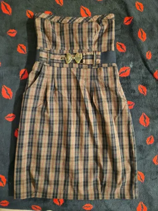 Vestido palabra de honor a cuadros pinup