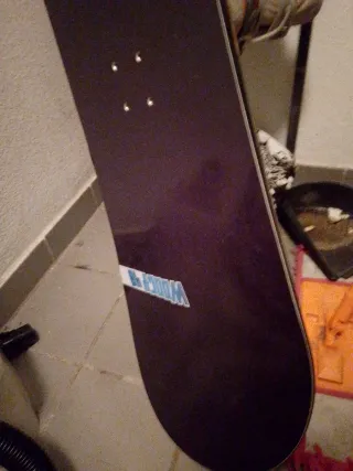 2 tavole da snowboard + scarponi