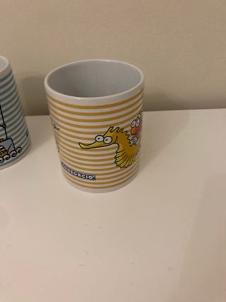 Tazas de porcelana con dibujos