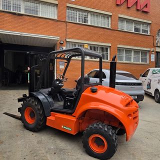 Toro AUSA 4x4 Triplex Impecable
