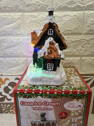 Casetta Natale con luci a led e musica natalizia