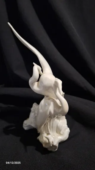 Figura porcelana Lladro cisne y ave