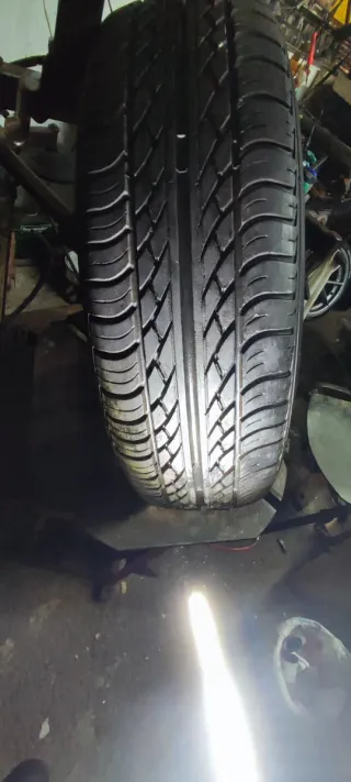 LLANTA OPEL 5.5x14 4x100 ET49 ©56'1 185/70/14 88h