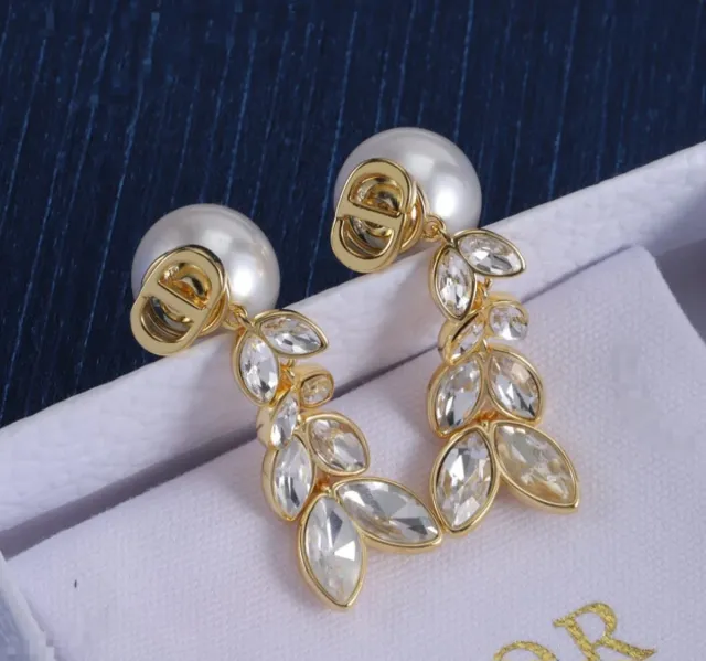 Pendientes Dior Perla y Cristales Dorados