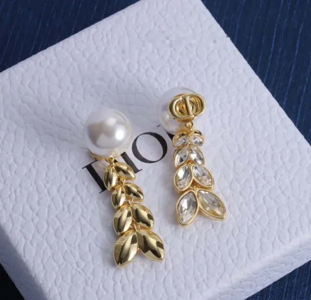 Pendientes Dior Perla y Cristales Dorados