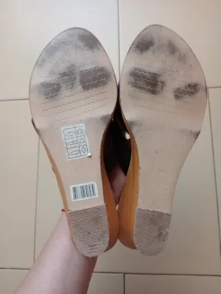 Sandalias de piel marca talla 40