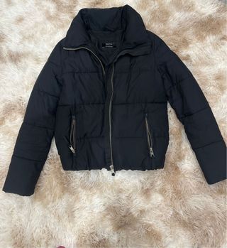 Plumas Bomber Bershka Negro