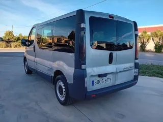 Opel Vivaro 2003