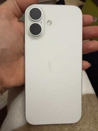 iPhone 16