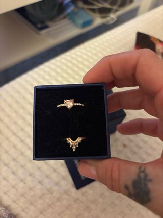 Anillos Swarovski color oro Rosa Corazón y V