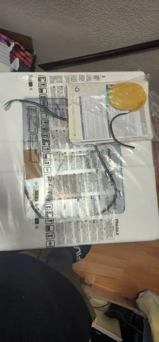 Piani cottura Candy in vetroceramica a 4 fuochi