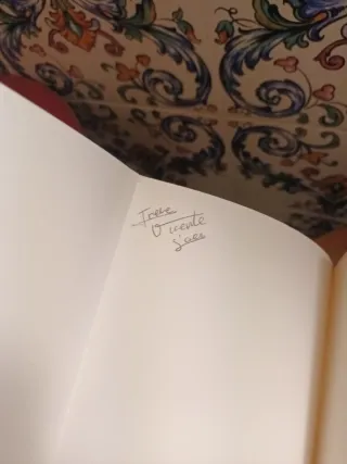 Fuera llueve, dentro también ¿paso a buscarte?