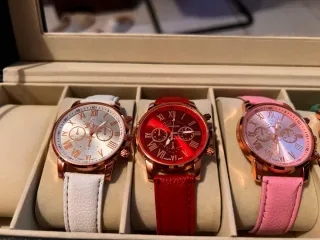 Lote 4 Relojes Moda Unisex