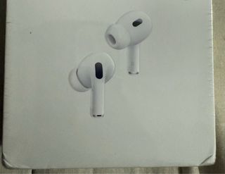 iPhone 16 Pro Max dorado ,