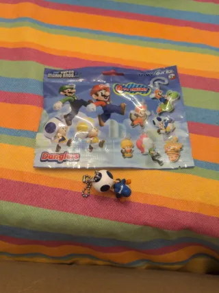 Llavero colgante figura (Toad azul y Yoshi)