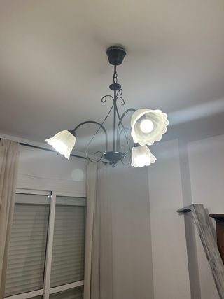 Lámpara de techo metal y cristal Las 2 por 10€