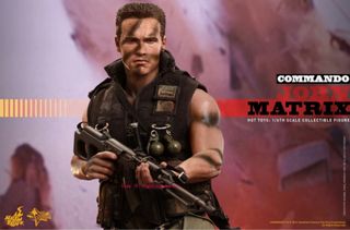 Figura John Matrix Commando Hot Toys 1/6