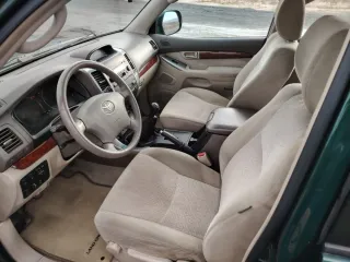 Toyota Land Cruiser 2004