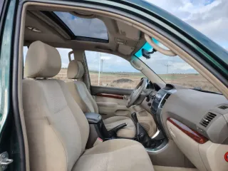 Toyota Land Cruiser 2004