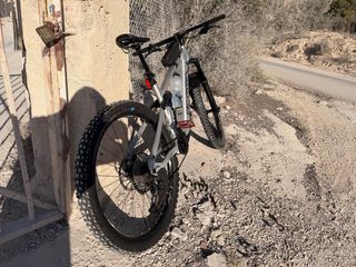 Berria Mako Hybrid HP ebike 500 km – como nueva