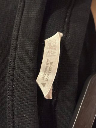 Zara Top Manga Corta Negro